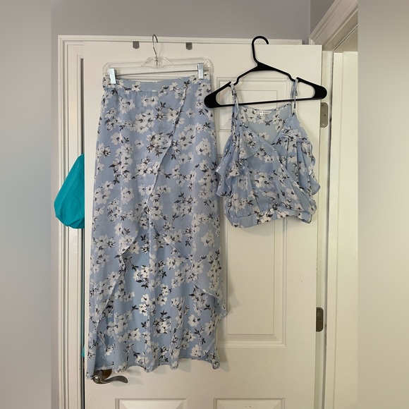 Two piece floral skirt and top set - Picture 5 of 5